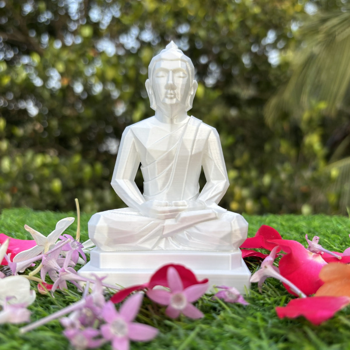 Low-Poly Buddha Statue – Modern Spiritual Home Décor