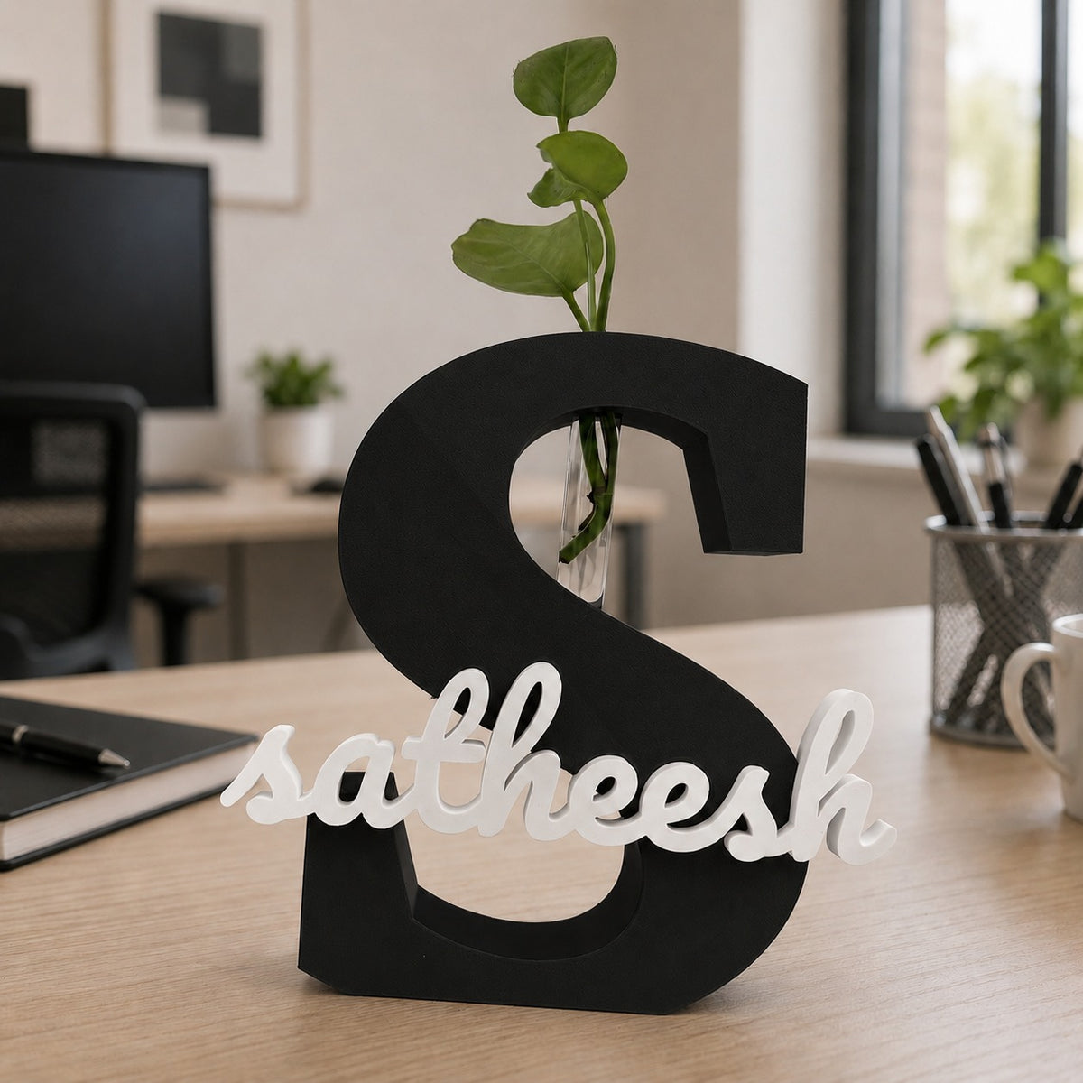 Personalized Initial Letter Vase with Custom Name - Personalized Gift | Home & Office Décor