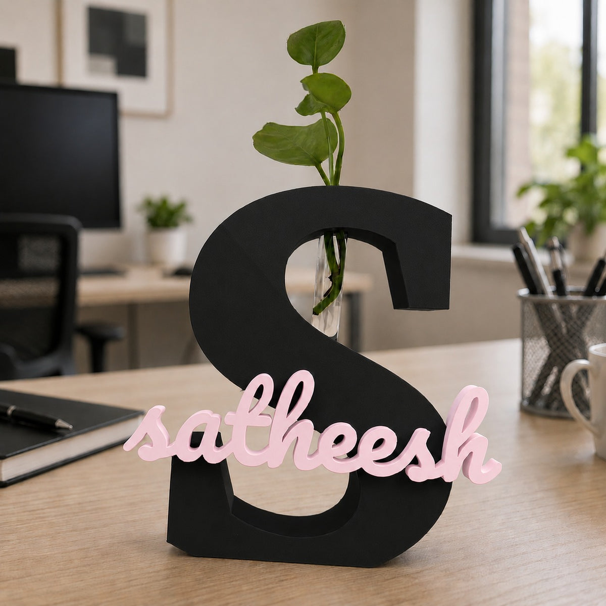 Personalized Initial Letter Vase with Custom Name - Personalized Gift | Home & Office Décor