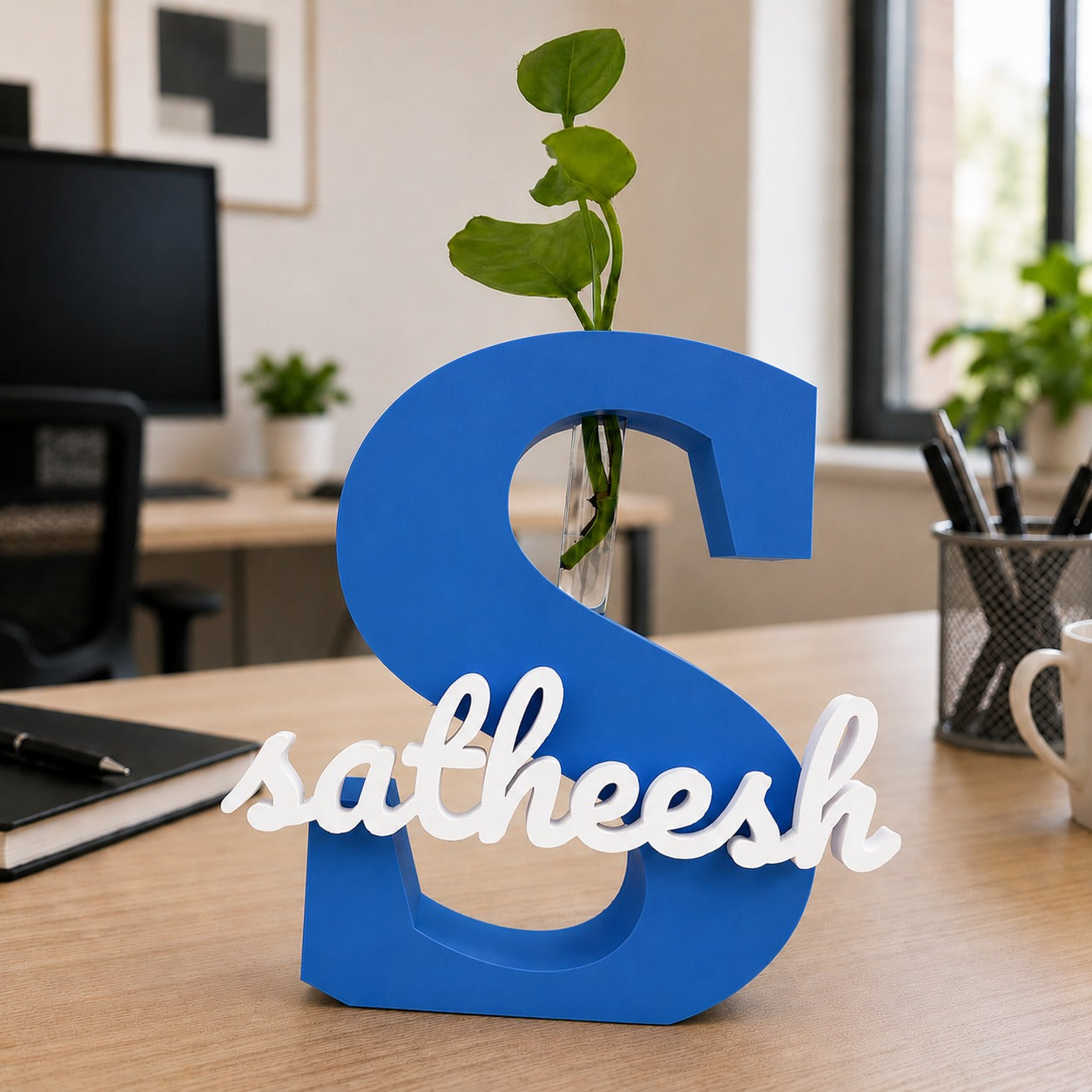 Personalized Initial Letter Vase with Custom Name - Personalized Gift | Home & Office Décor