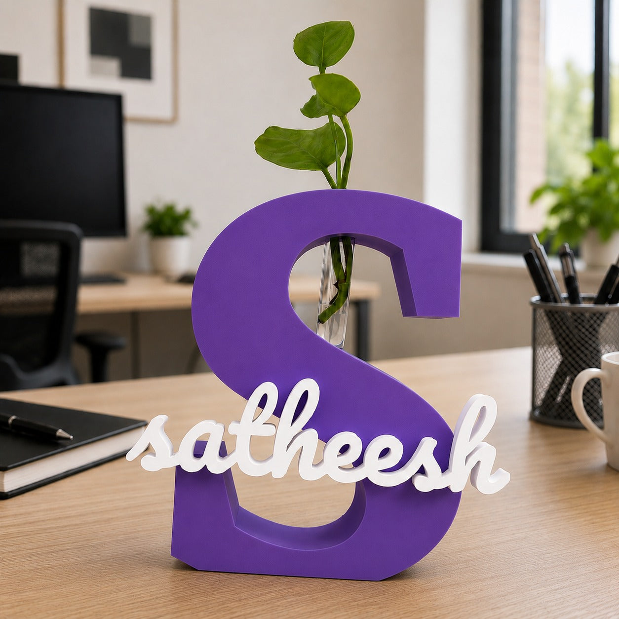 Personalized Initial Letter Vase with Custom Name - Personalized Gift | Home & Office Décor